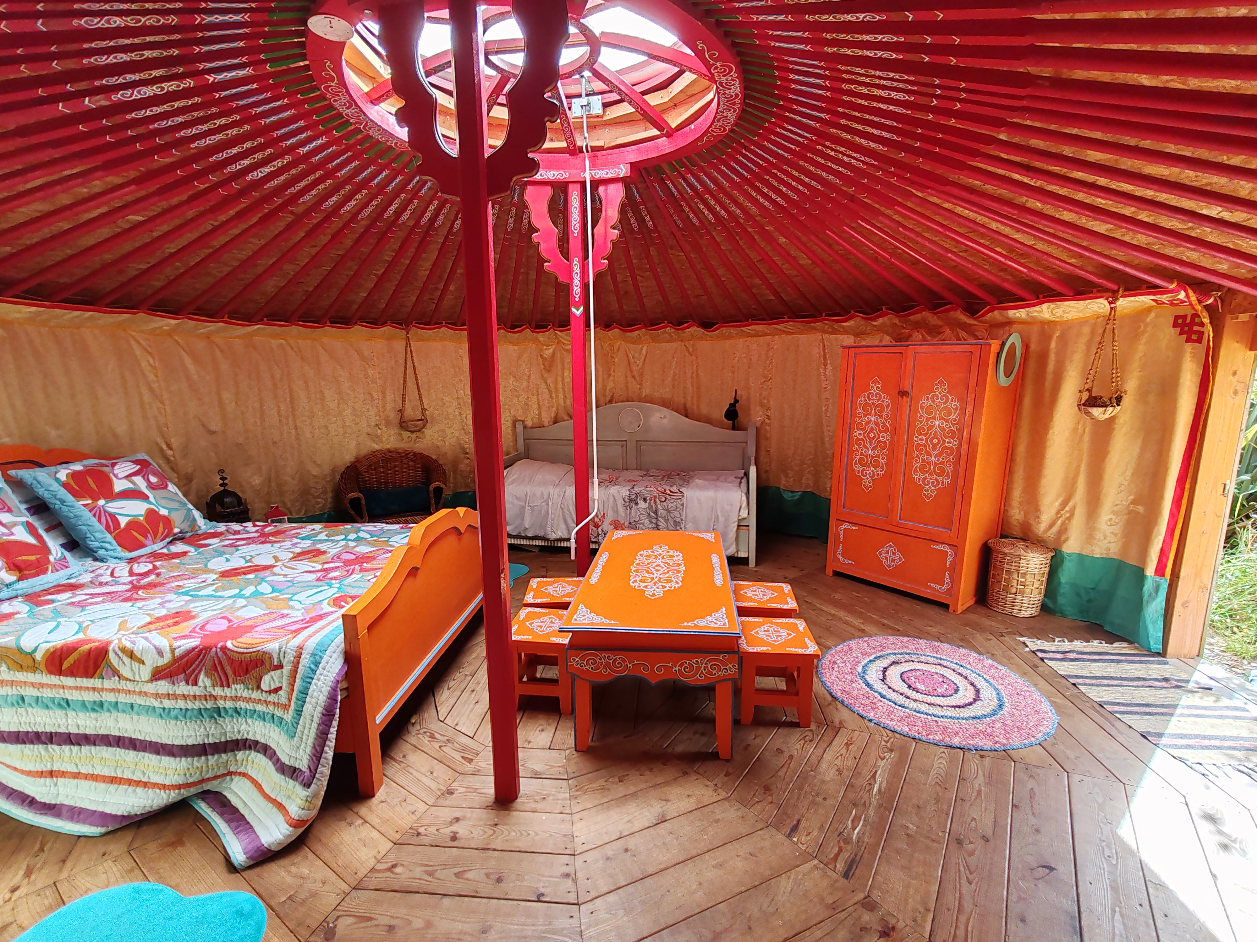 lit dans la yourte lit